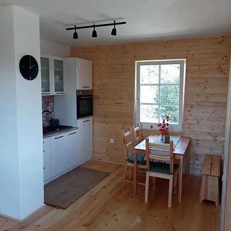 別荘 Vikendica Masa Blu Šljivovica